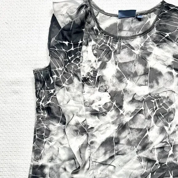 Simply Vera Vera Wang Women’s Floral Print Top Black and Gray Size L - Picture 4 of 10